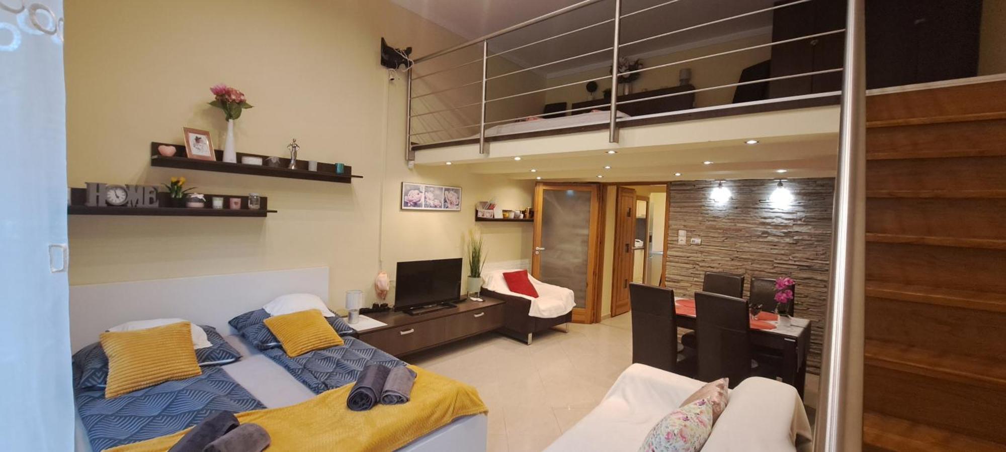 Szandi Belvarosi Apartman セゲド エクステリア 写真