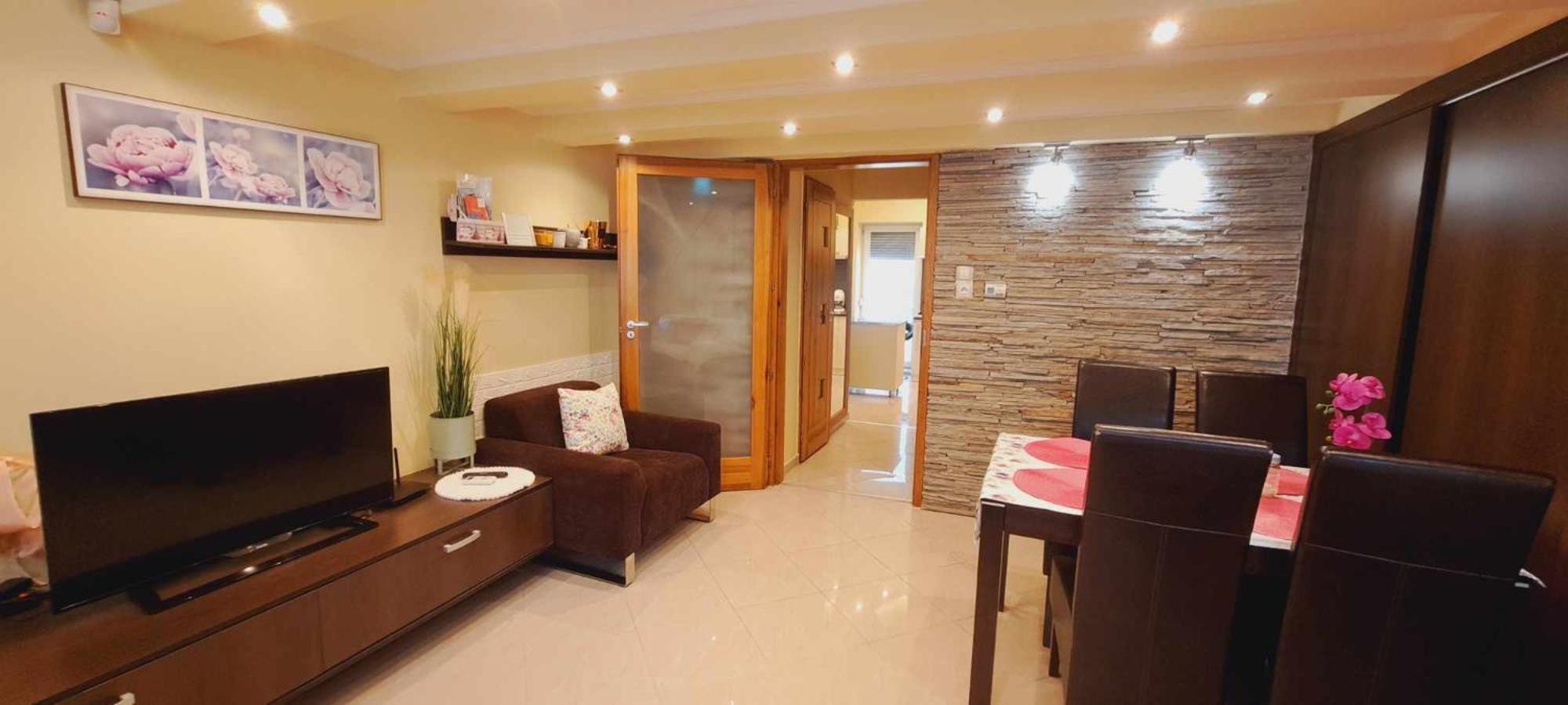 Szandi Belvarosi Apartman セゲド エクステリア 写真